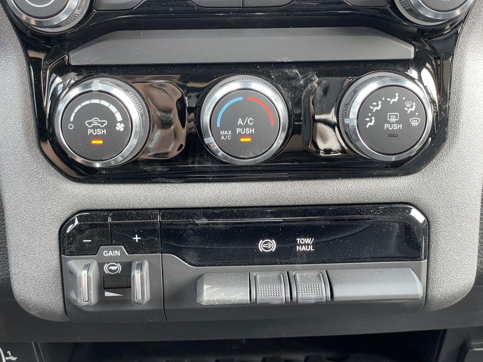 New 2026 RAM 3500 Tradesman AWD/4WD image 28