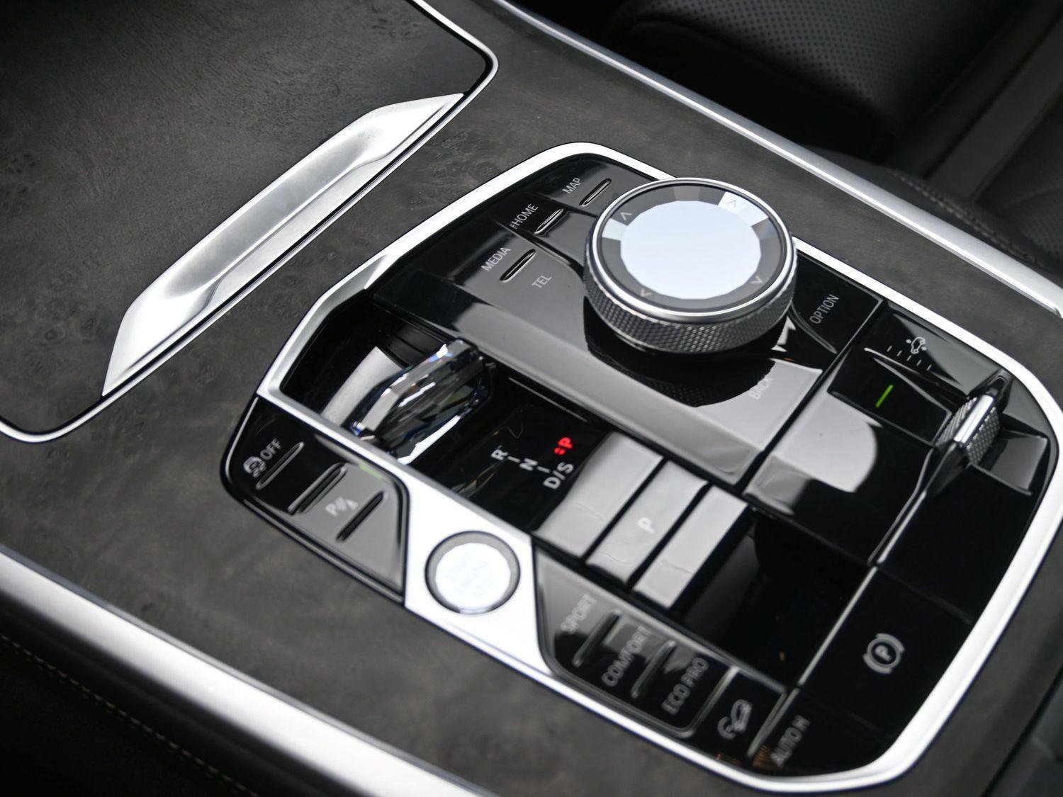 Used 2023 BMW X7 xDrive40i w/ Executive Package image 5