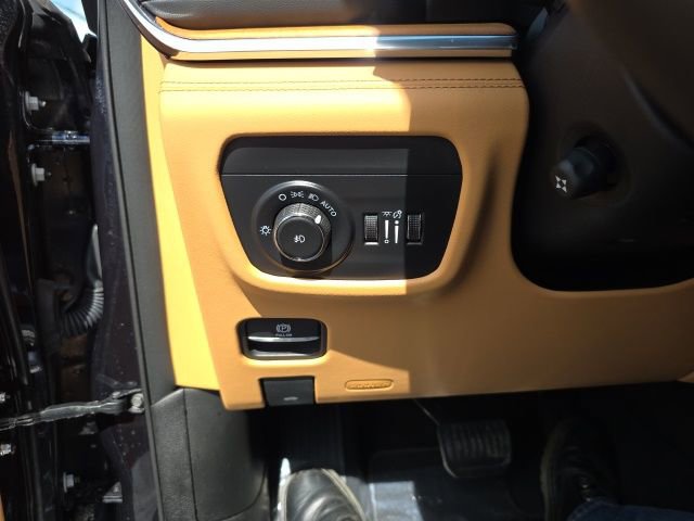 Used 2024 Jeep Grand Cherokee Summit image 18