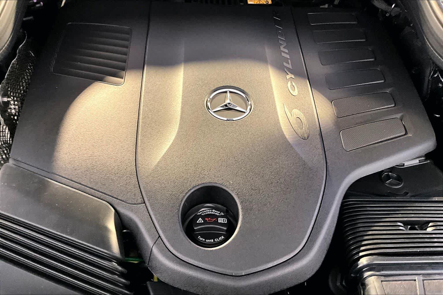 New 2026 Mercedes-Benz GLS 450 4MATIC image 15