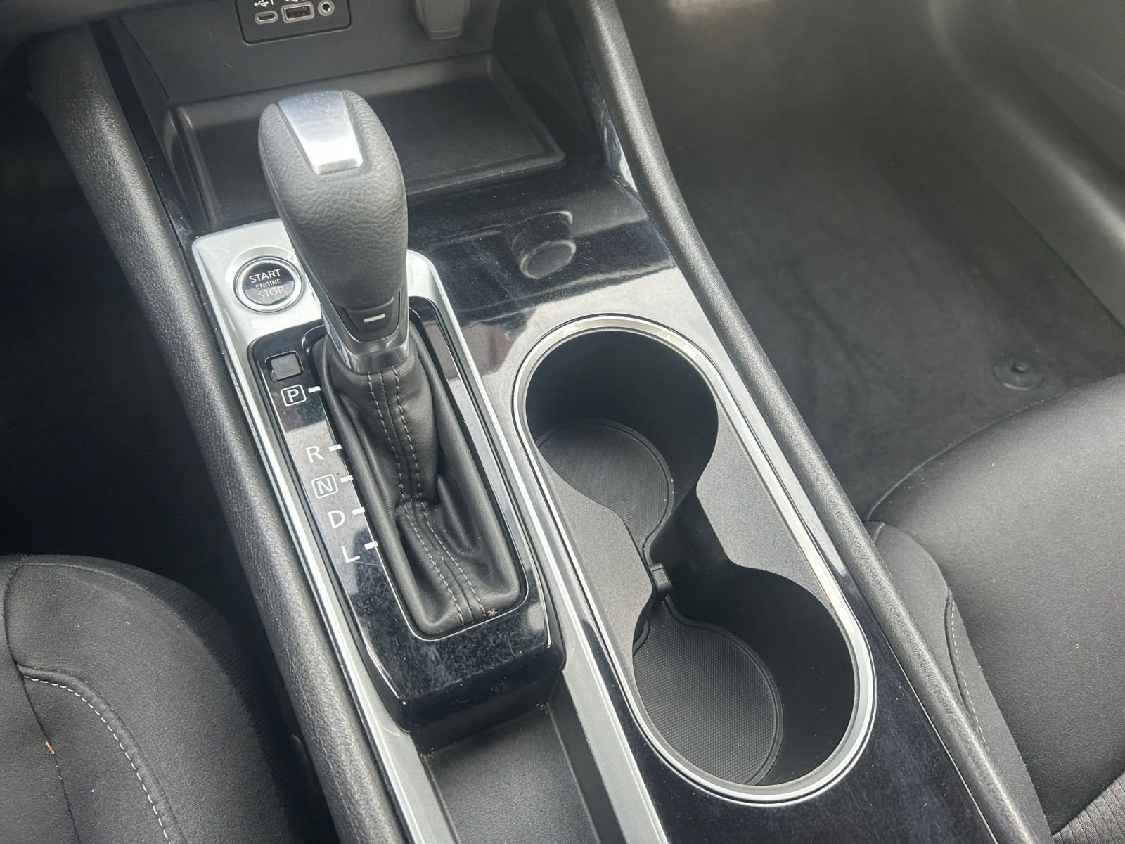 Used 2024 Nissan Altima 2.5 SV image 42