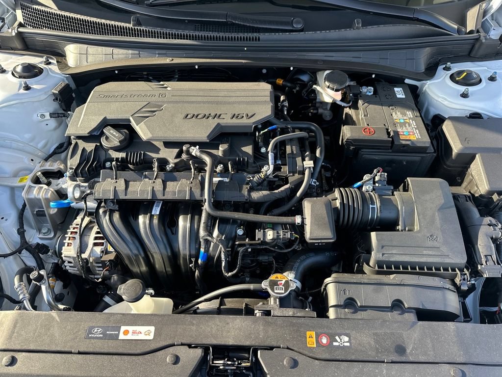 Used 2026 Hyundai Elantra Sport FWD image 30