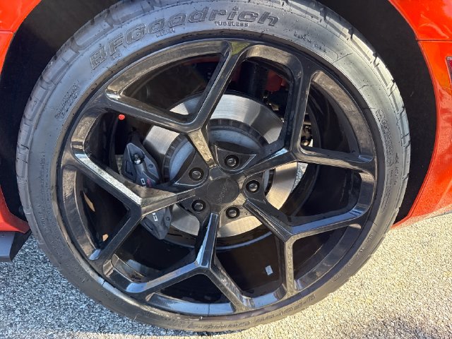 Used 2019 Chevrolet Camaro SS RWD image 10