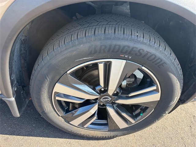 Used 2022 Nissan Rogue Platinum w/ Head-Up Display Package image 22