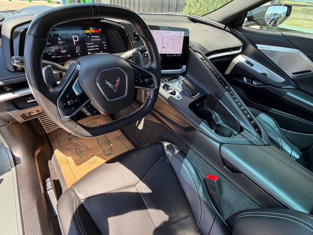 Used 2023 Chevrolet Corvette Stingray Preferred Cpe w/ Body-Color Dual Roof Package RWD image 10