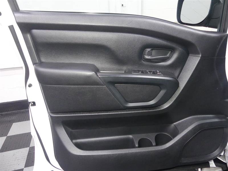 Used 2022 Nissan Titan S w/ S Utility Package image 15