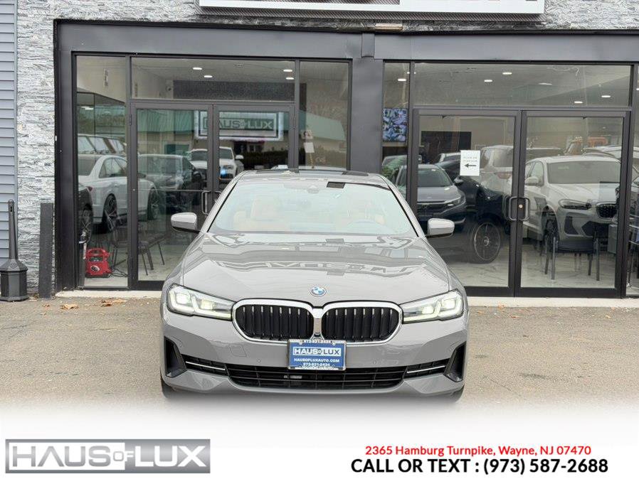 Used 2022 BMW 530i xDrive w/ Premium Package AWD/4WD image 6