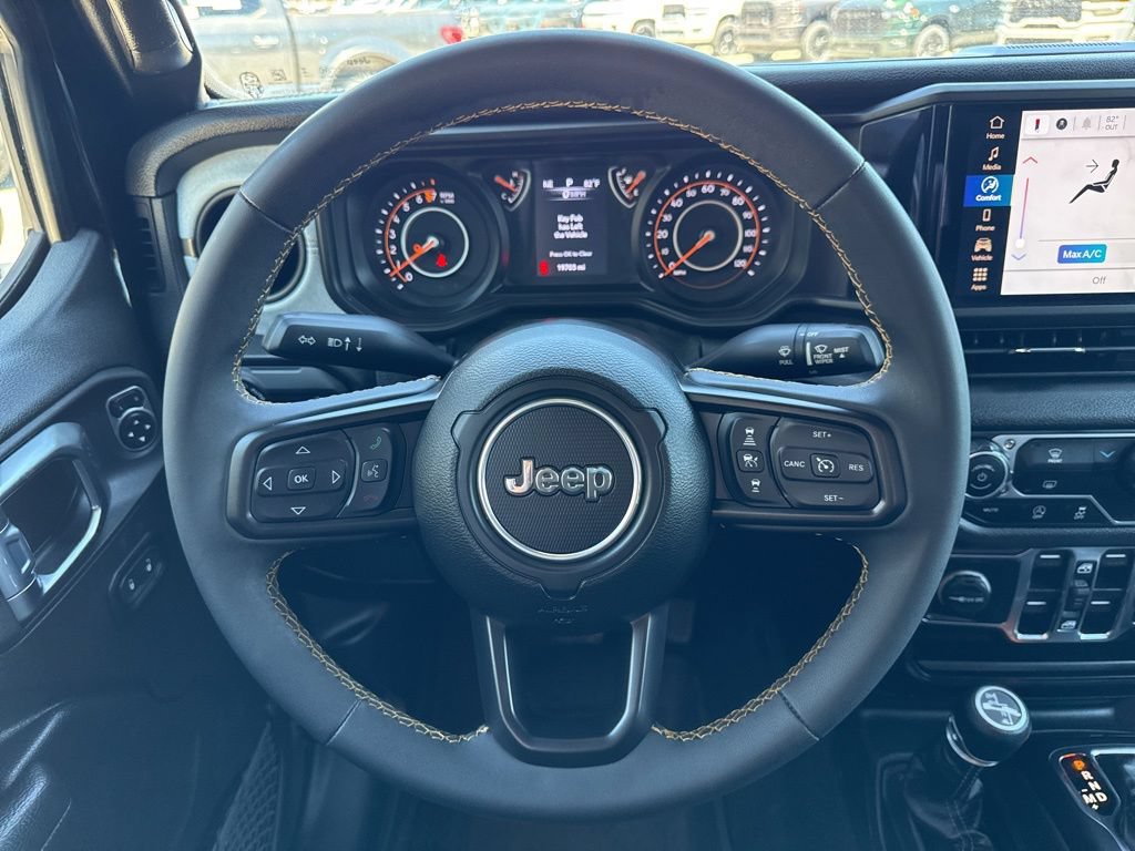 Used 2024 Jeep Gladiator Sport AWD/4WD image 30