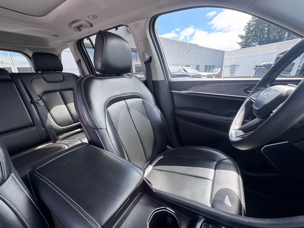 Used 2024 Jeep Grand Cherokee Limited 4xe w/ Luxury Tech Group II image 20