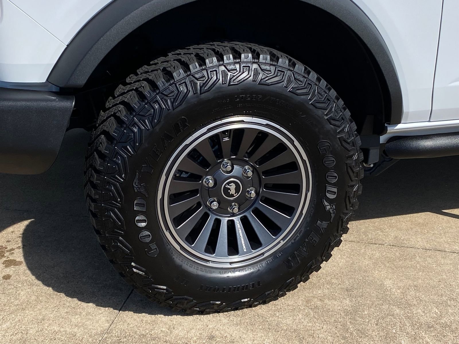 Used 2025 Ford Bronco 2-Door AWD/4WD image 8