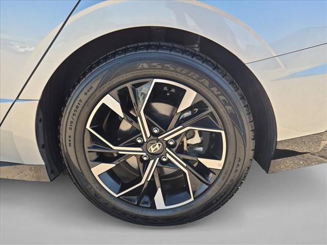 Used 2025 Hyundai Sonata SEL FWD image 23