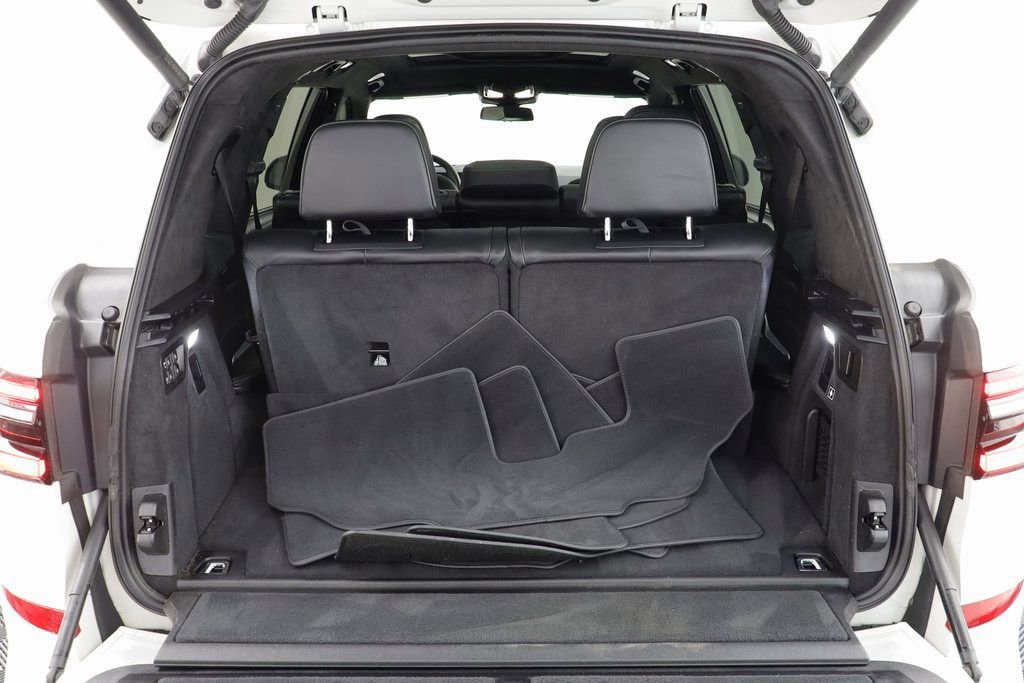 Certified 2023 BMW X7 M60i image 18