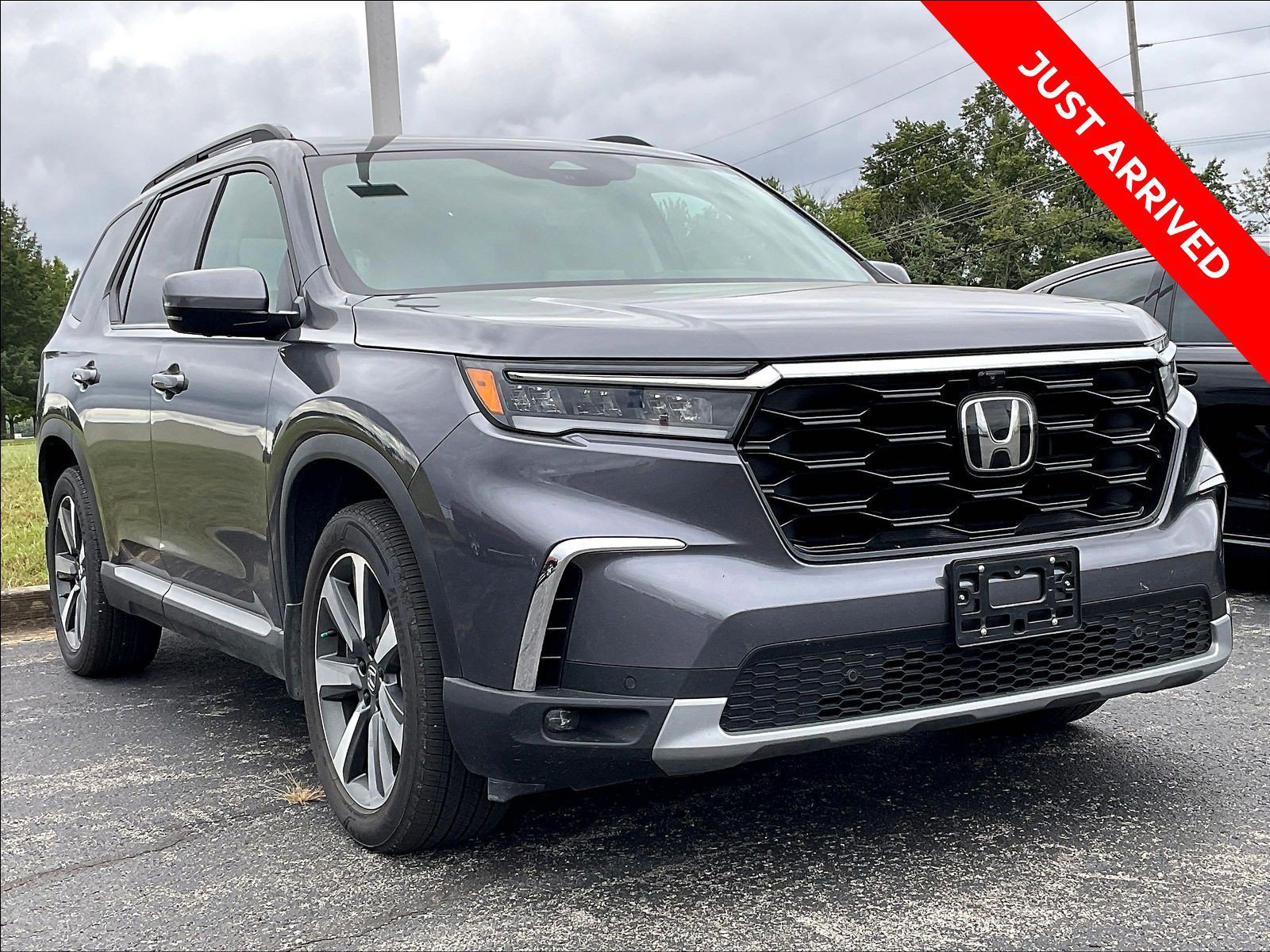 Used 2025 Honda Pilot Elite