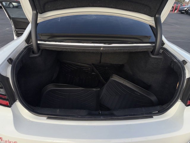 Used 2017 Dodge Charger SXT image 8