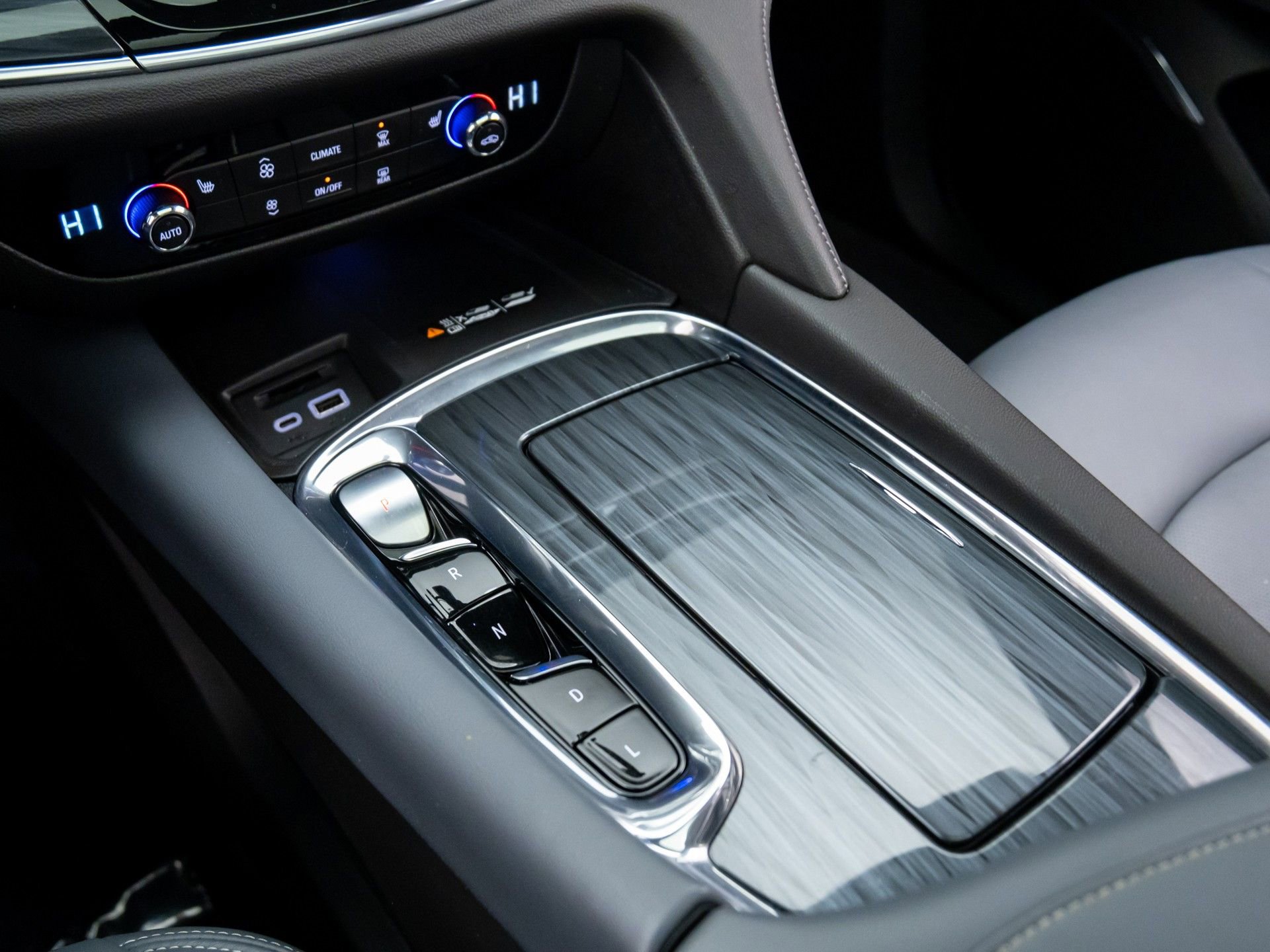 Used 2023 Buick Enclave Essence w/ Experience Buick Package image 26