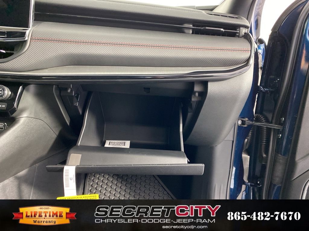 New 2026 Jeep Compass Trailhawk w/ Sun, Sound & Navigation Group image 33