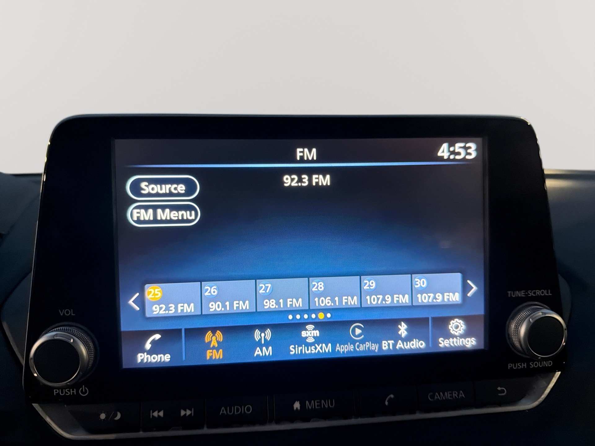 Used 2025 Nissan Sentra SV FWD image 12