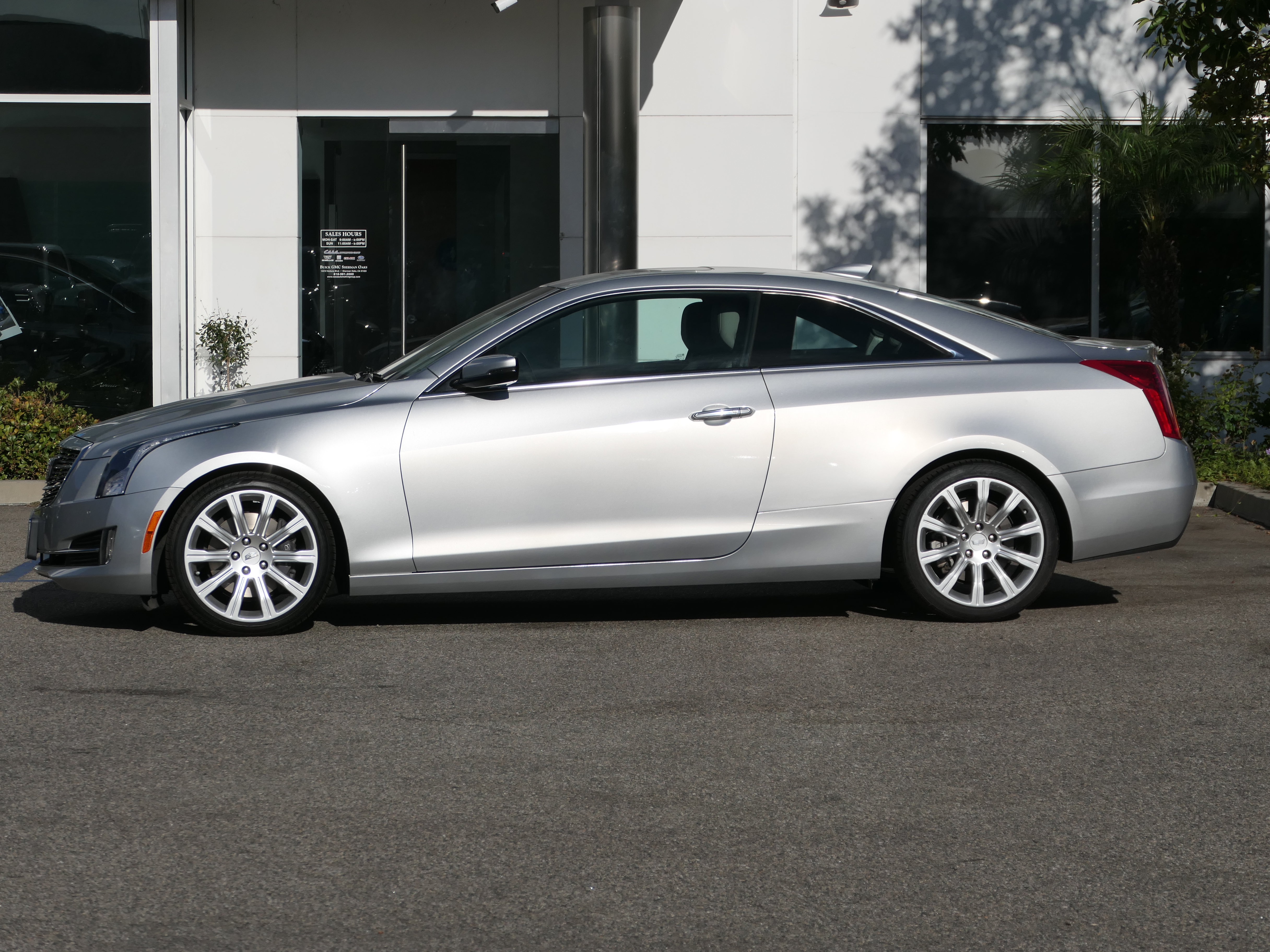 Used 2015 Cadillac ATS Luxury RWD image 2