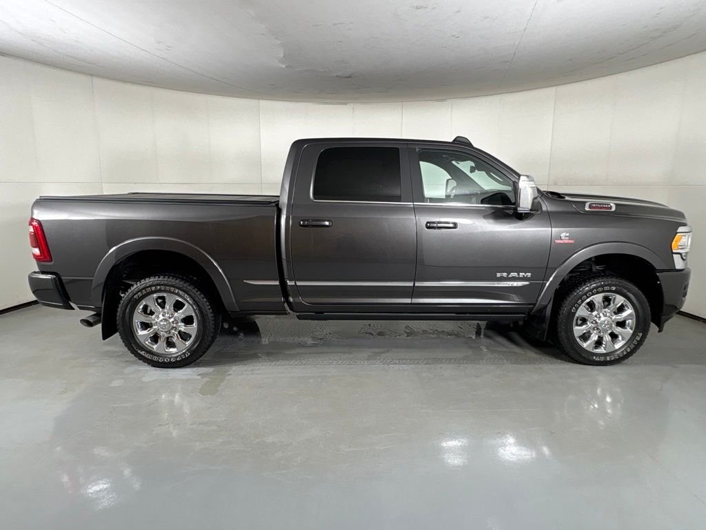 Used 2024 RAM 3500 Limited AWD/4WD image 9