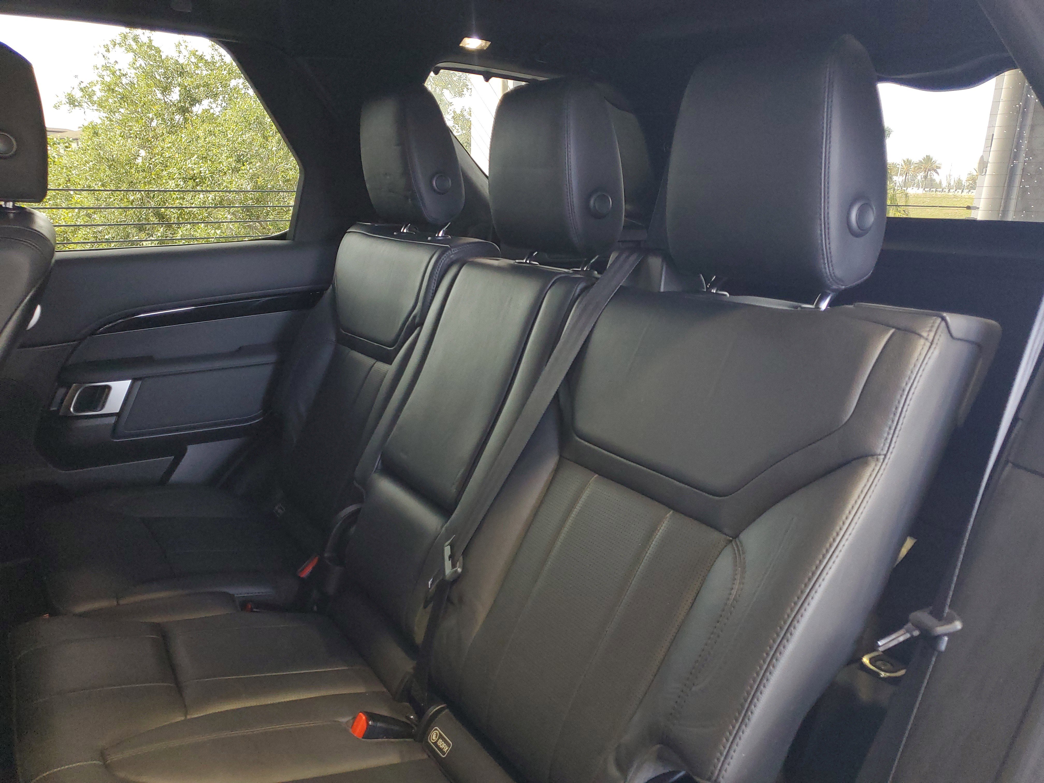 Used 2018 Land Rover Discovery SE AWD/4WD image 8
