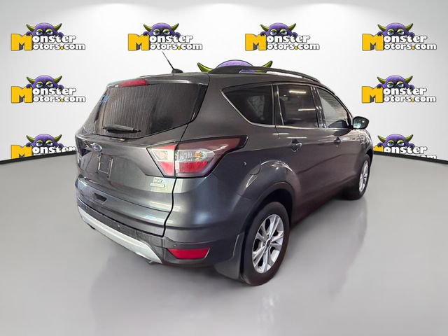Used 2017 Ford Escape SE w/ Equipment Group 201A FWD image 4