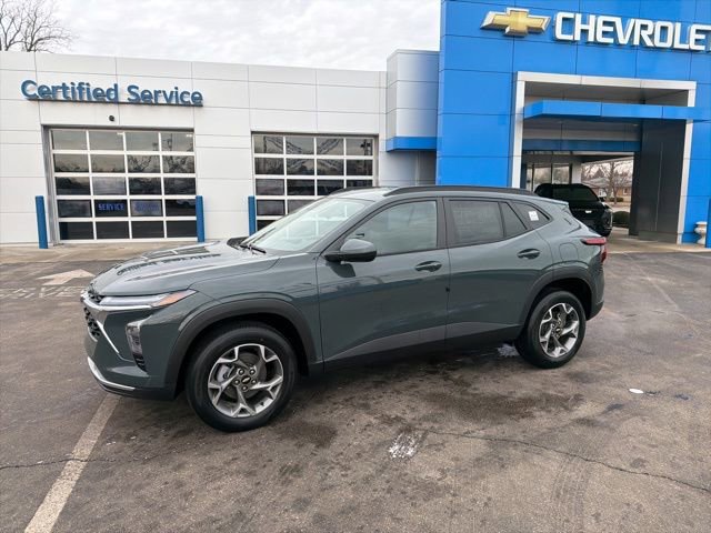 New 2026 Chevrolet Trax LT w/ Driver Confidence Package image 3