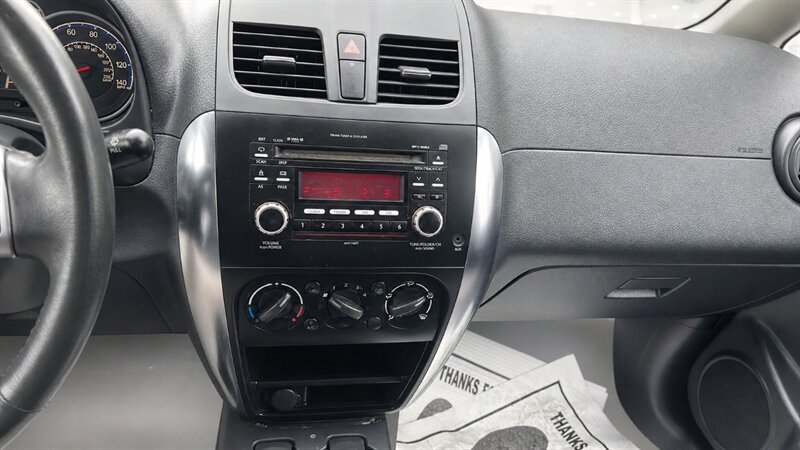 Used 2012 Suzuki SX4 LE FWD image 17