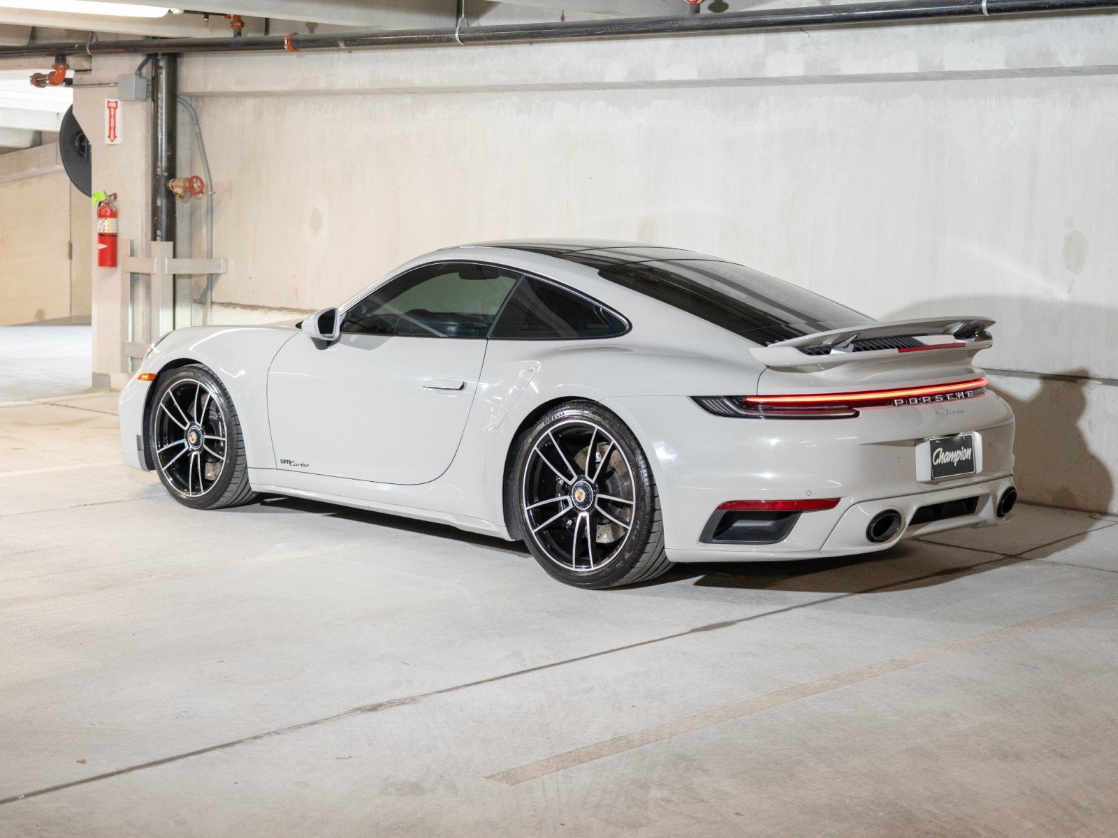 Certified 2025 Porsche 911 Turbo AWD/4WD image 3