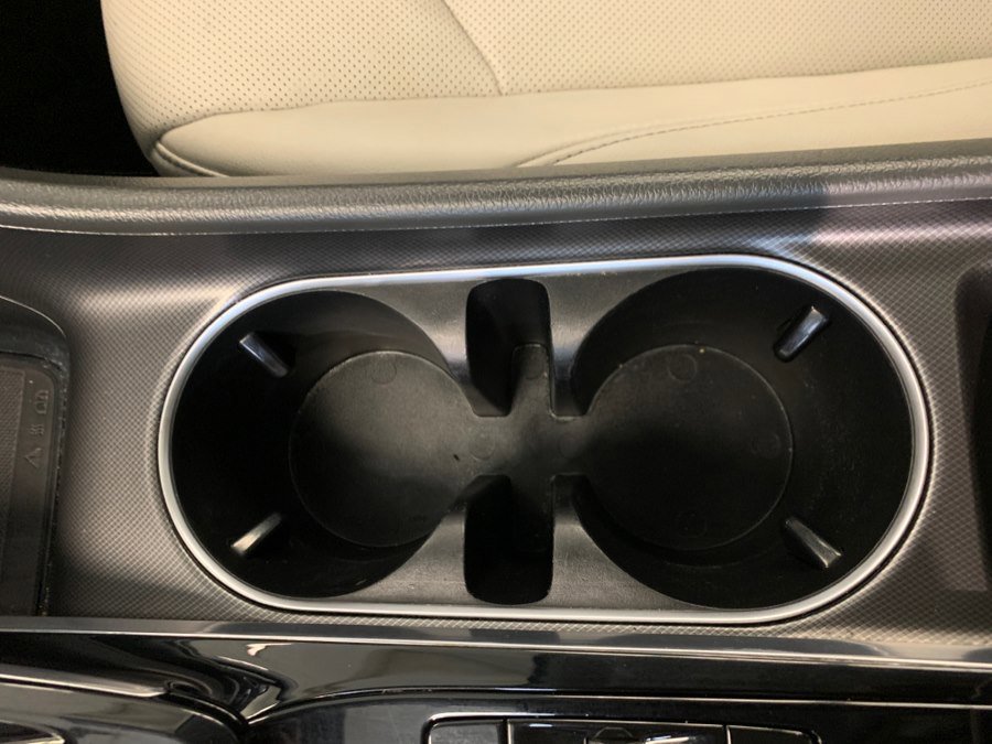 Used 2023 Hyundai Sonata Limited w/ Cargo Package FWD image 42