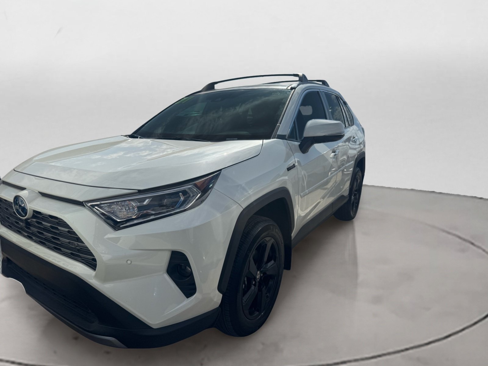 Used 2021 Toyota RAV4 Limited AWD/4WD image 2