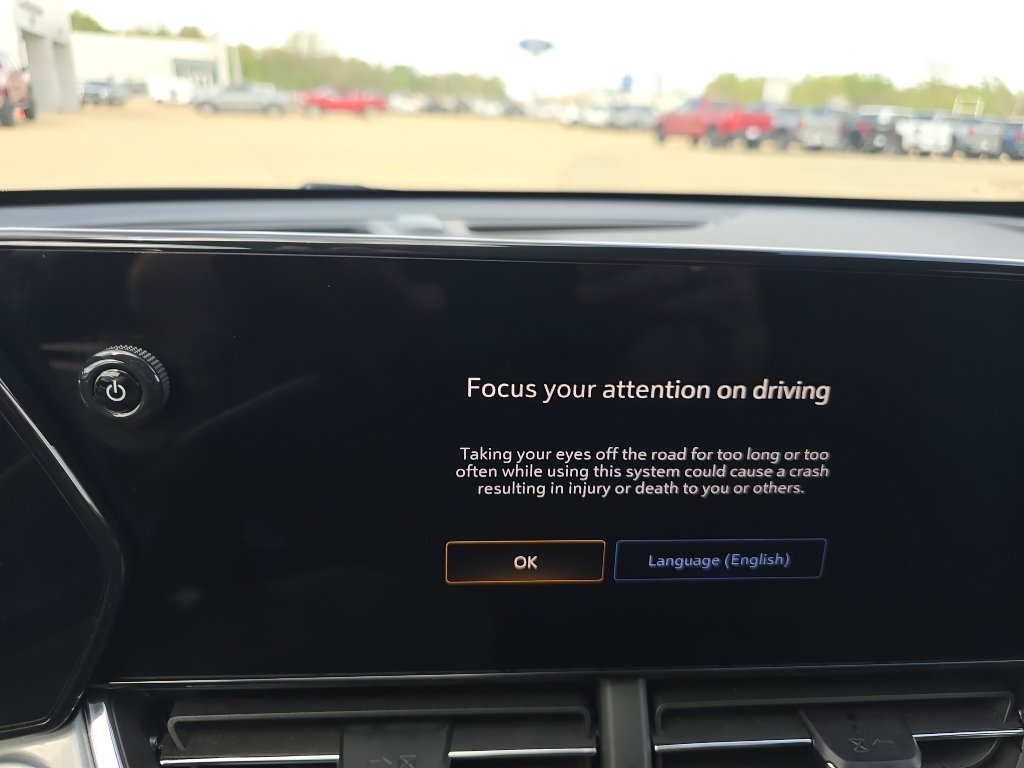 Used 2025 Chevrolet Trax LT image 23