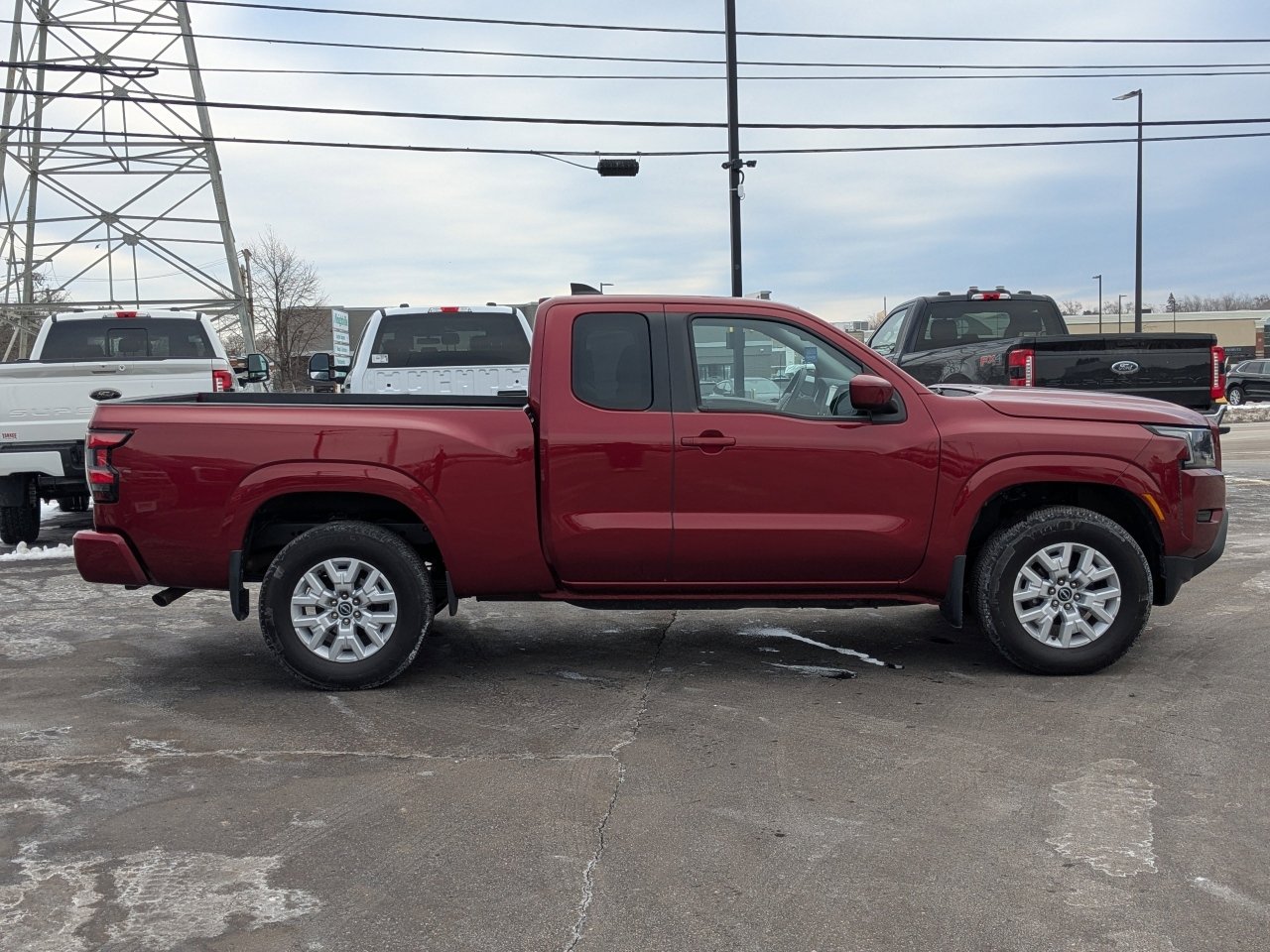 Used 2022 Nissan Frontier SV image 3