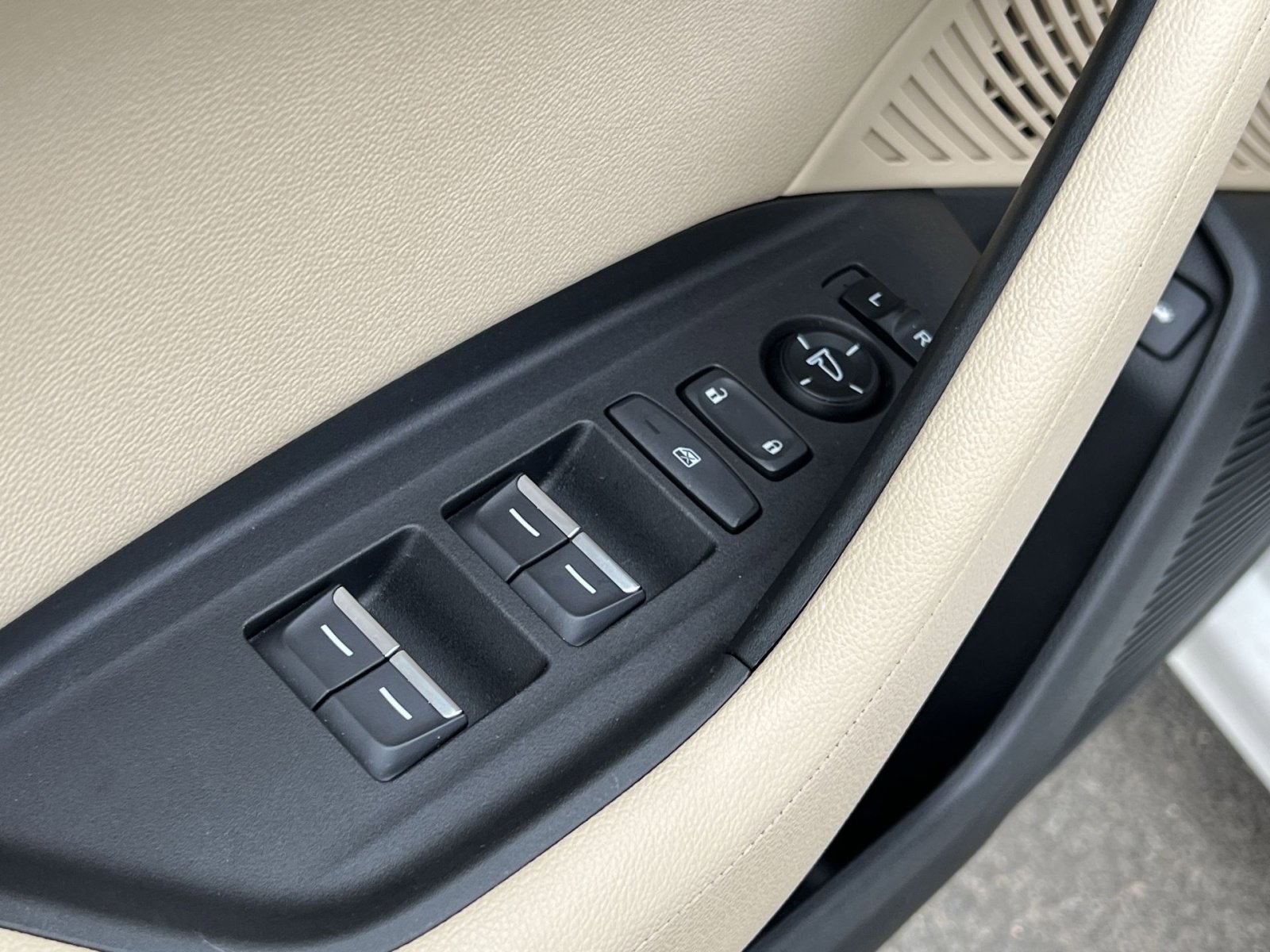 Used 2021 Acura TLX SH-AWD image 12