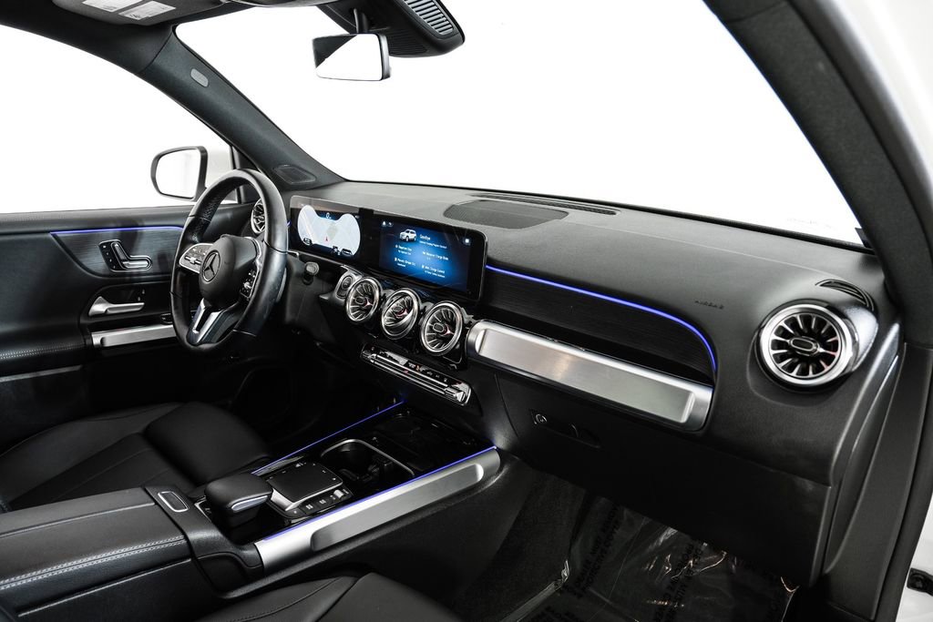Used 2023 Mercedes-Benz EQB 250+ w/ Exclusive Package image 9