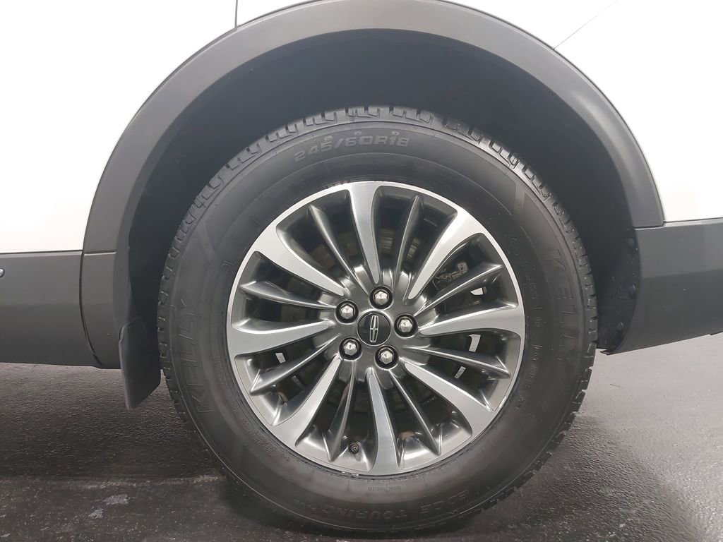 Used 2023 Lincoln Nautilus AWD w/ Premium Package image 33