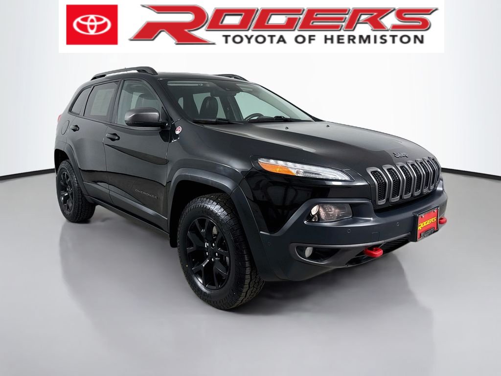 Used 2015 Jeep Cherokee Trailhawk w/ Comfort/Convenience Group AWD/4WD image 1