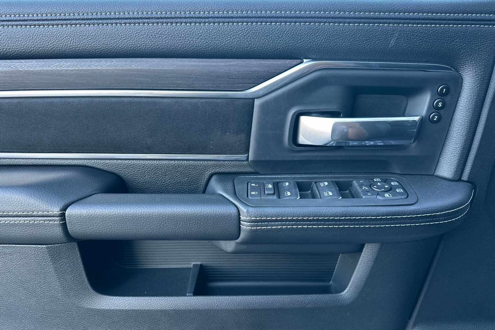 New 2026 RAM 2500 Laramie image 10