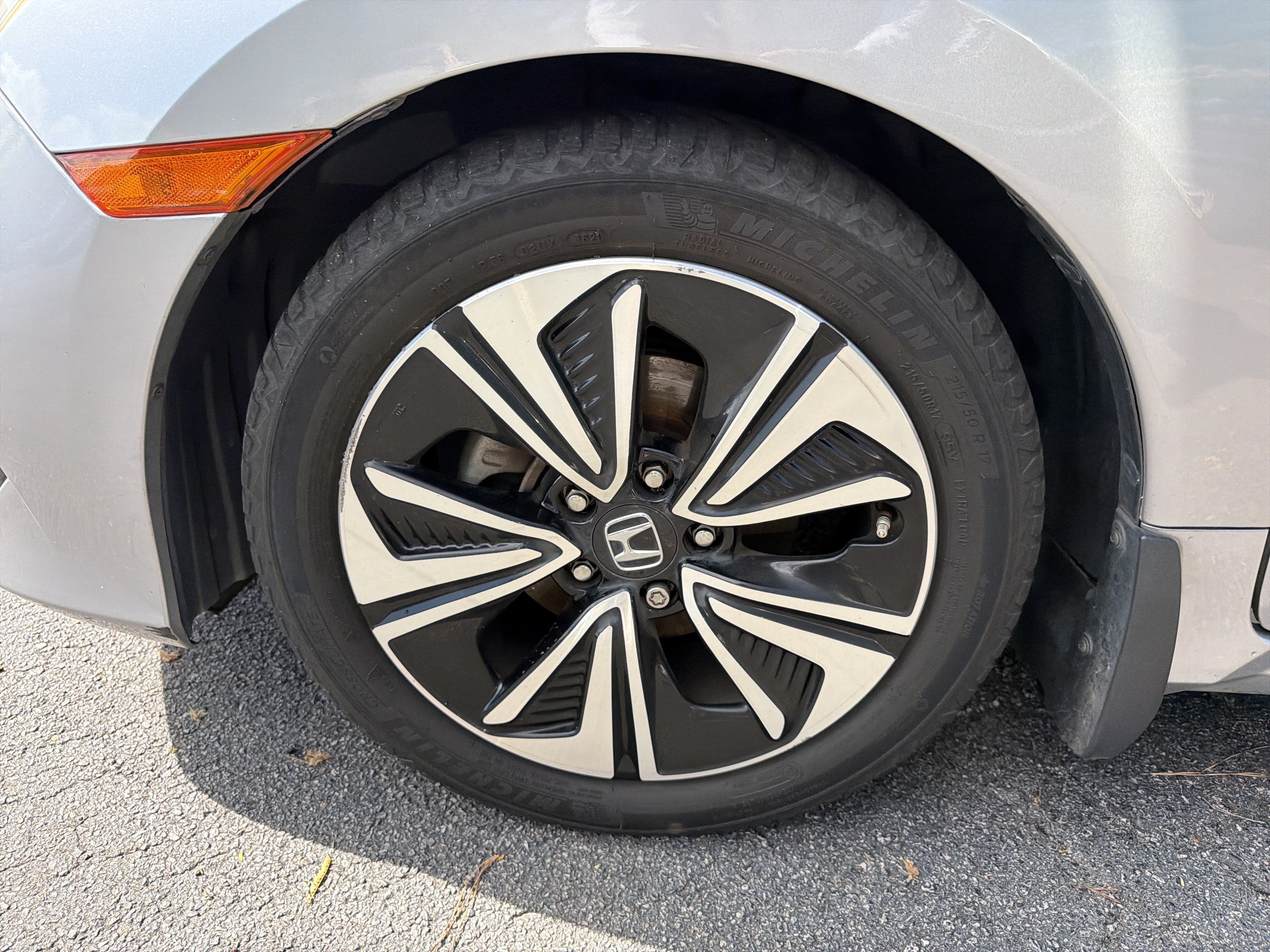 Used 2017 Honda Civic EX-T image 7