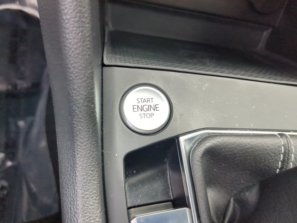 Certified 2022 Volkswagen Taos SE FWD image 29