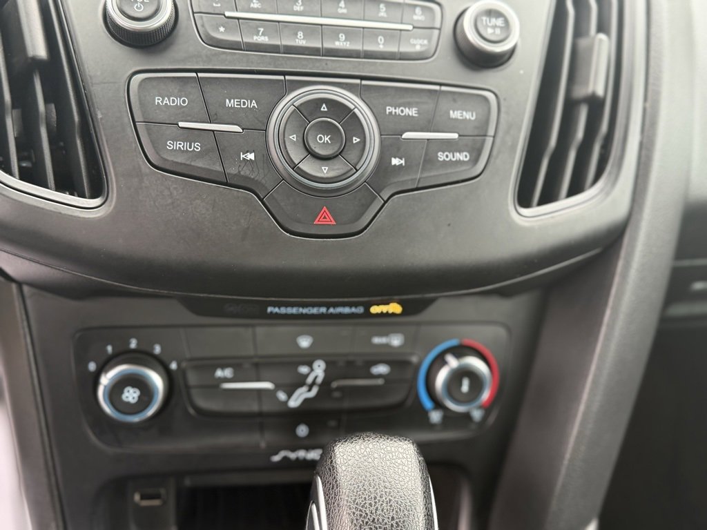 Used 2018 Ford Focus SE image 7