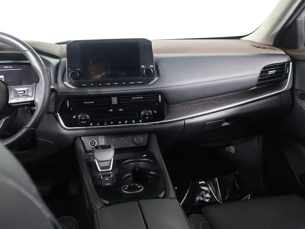 Used 2022 Nissan Rogue Platinum w/ Head-Up Display Package AWD/4WD image 36