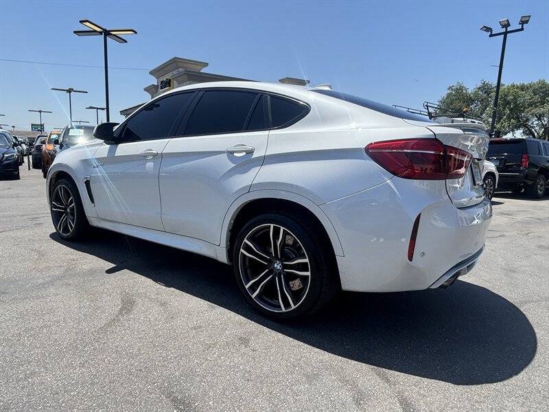 Used 2018 BMW X6 M AWD/4WD image 4