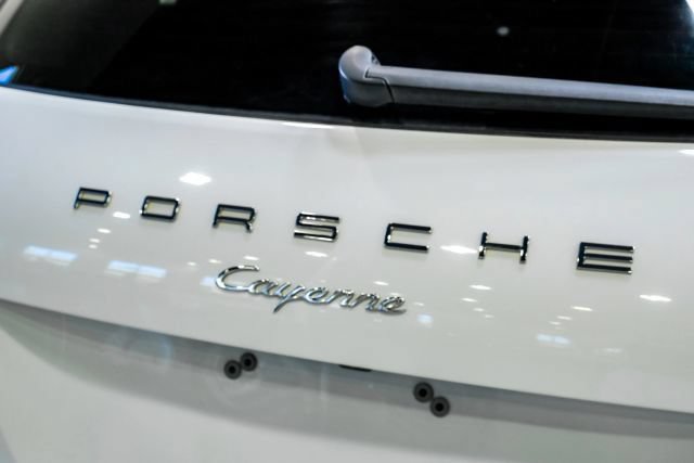 Used 2017 Porsche Cayenne AWD/4WD image 73