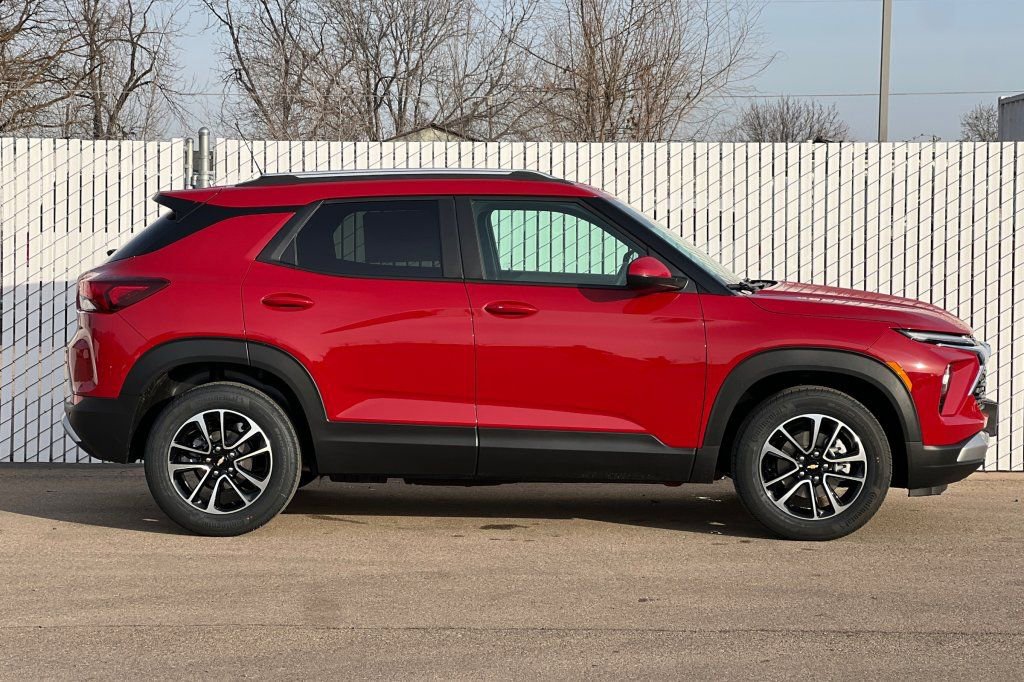New 2026 Chevrolet TrailBlazer LT w/ Convenience Package FWD video 3
