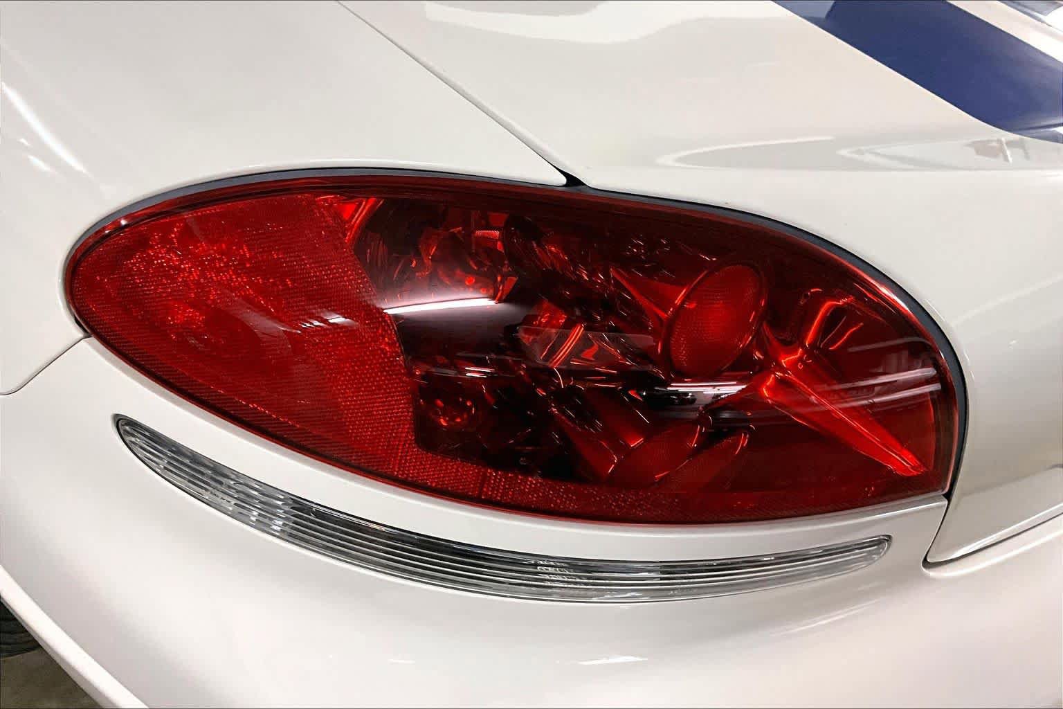 Used 2005 Dodge Viper SRT-10 image 28