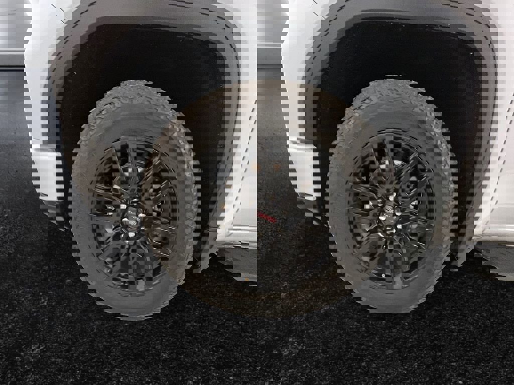 Used 2024 GMC Sierra 1500 Elevation AWD/4WD image 27