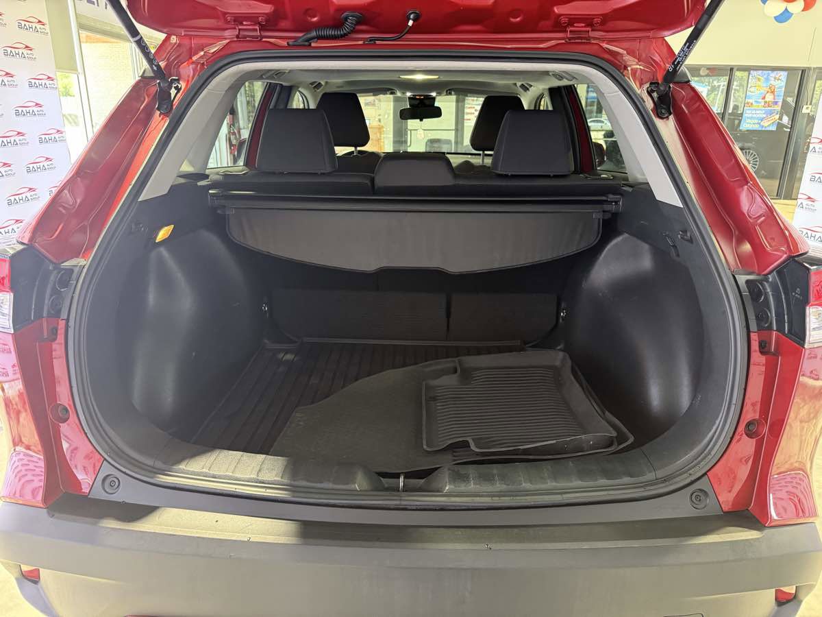 Used 2022 Toyota Corolla Cross LE w/ Moonroof Package image 43