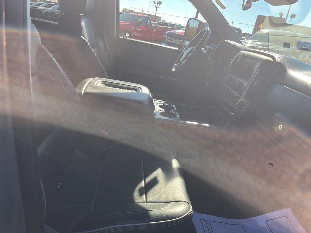 Used 2017 Chevrolet Silverado 1500 High Country image 29