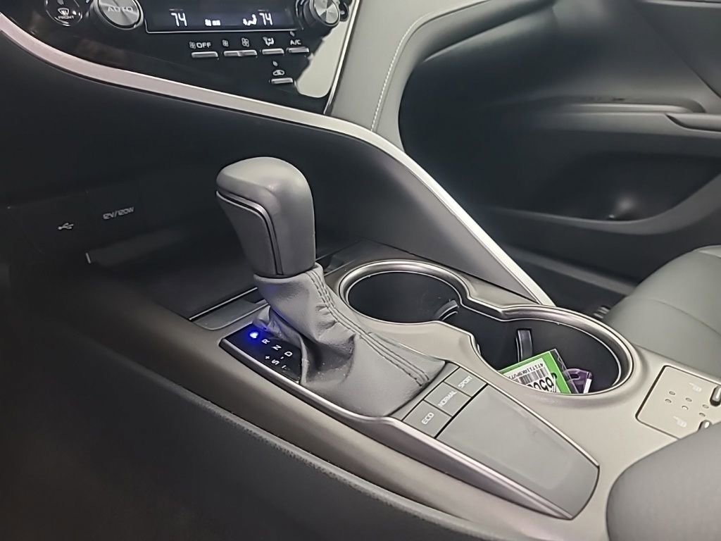 Used 2023 Toyota Camry SE w/ Cold Weather Package image 37