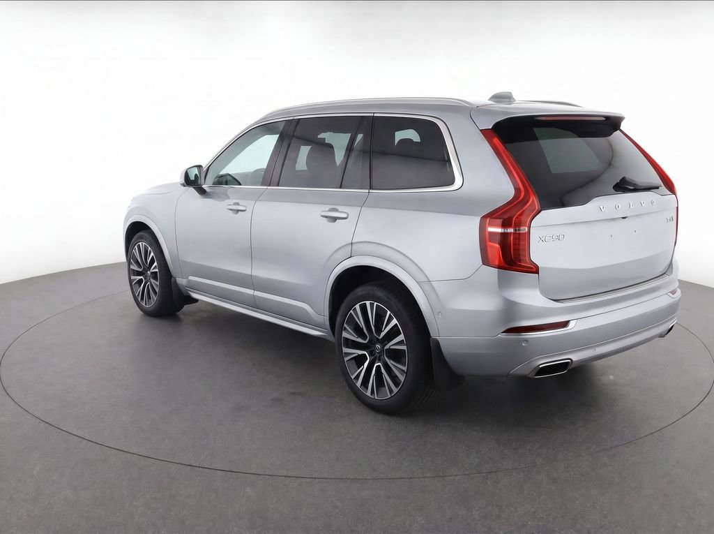 Used 2020 Volvo XC90 T5 Momentum FWD image 3